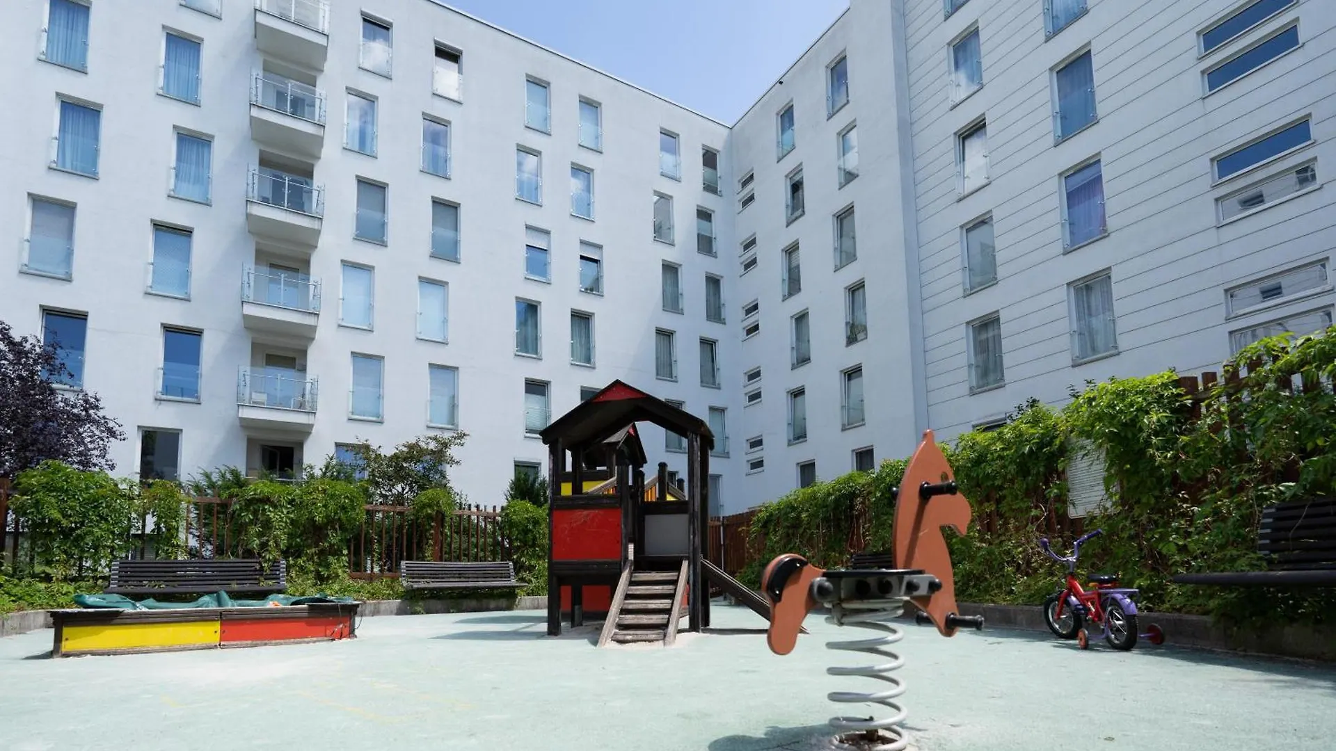 Stawki Watermelon Apartment Warszawa 0*,  Polska
